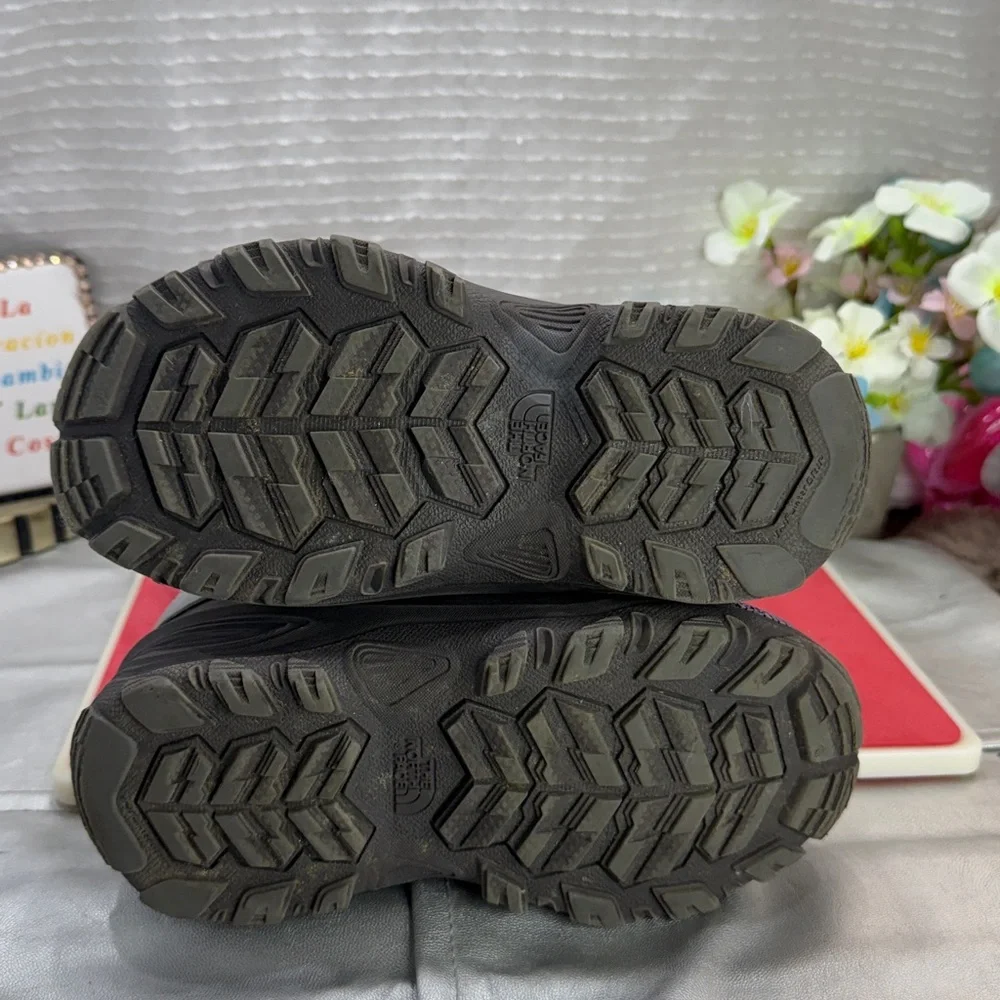 (W4) The North Face Alpenglow IV Waterproof Boots - Big Kid's Size 1